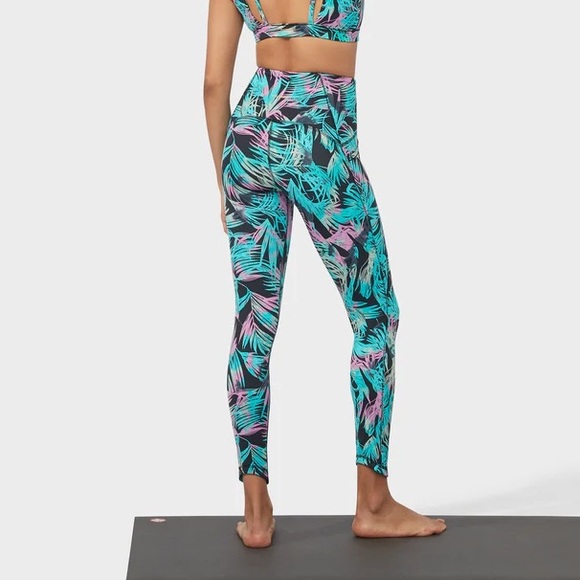 Manduka Pro High Rise Leggings with Pockets Tropic Print - Picture 1 of 13